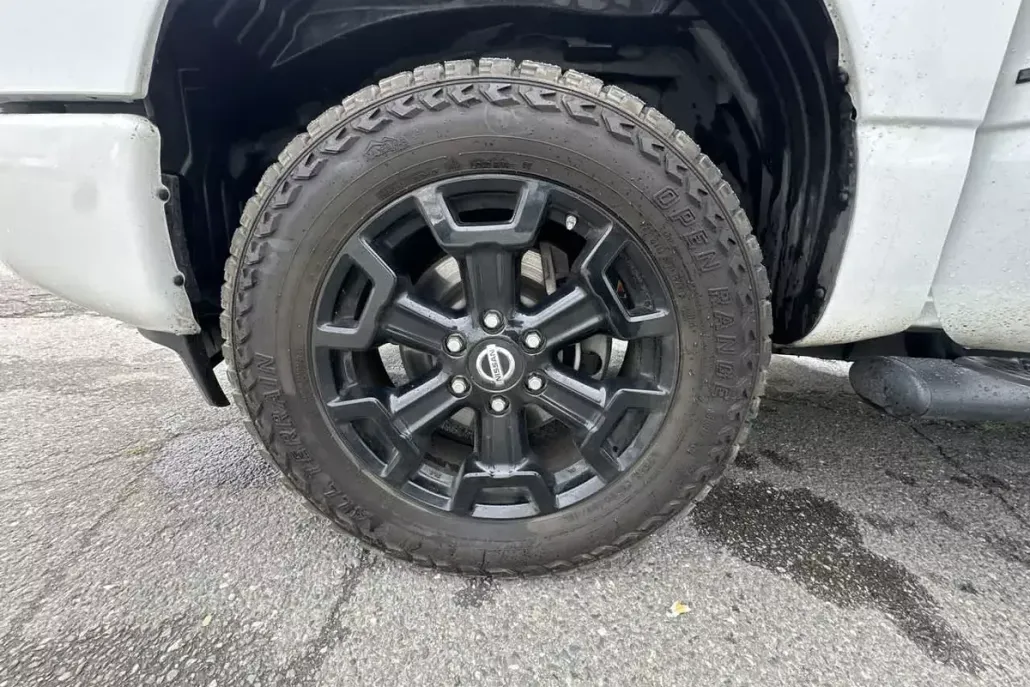 2018 Nissan Titan SV photo 1