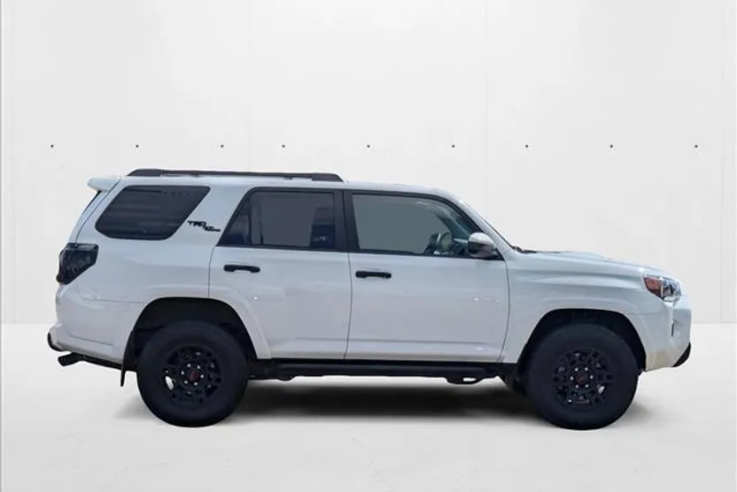 2023 Toyota 4Runner TRD photo 1
