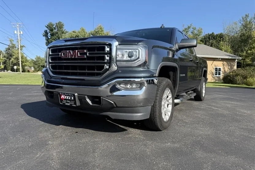 2017 Gmc Sierra 1500 SLE photo 1