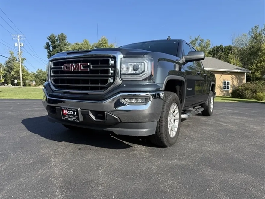 2017 Gmc Sierra 1500 SLE photo 1