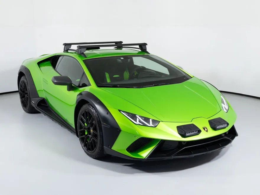 2024 Lamborghini Huracan Sterrato photo 1