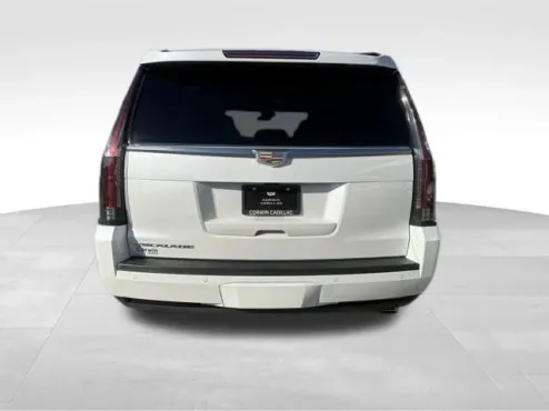 2019 Cadillac Escalade Premium Luxury photo 4