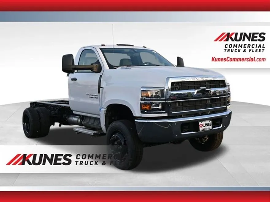 2024 Chevrolet Silverado 4500HD Work Truck photo 1