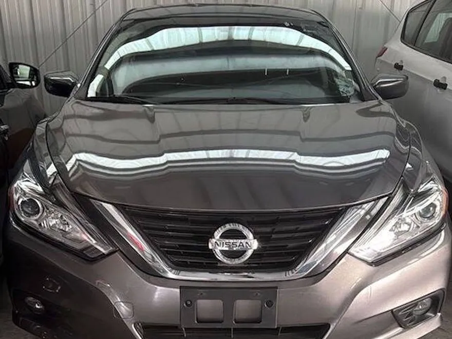 2018 Nissan Sentra S photo 1