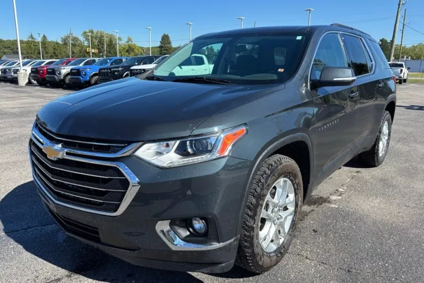 2019 Chevrolet Traverse Cloth 1LT photo 1