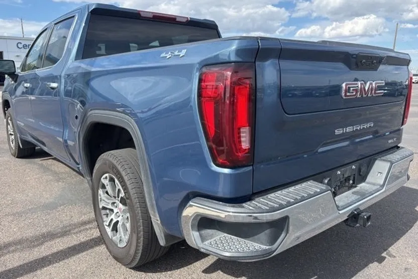 2024 Gmc Sierra 1500 SLT photo 1