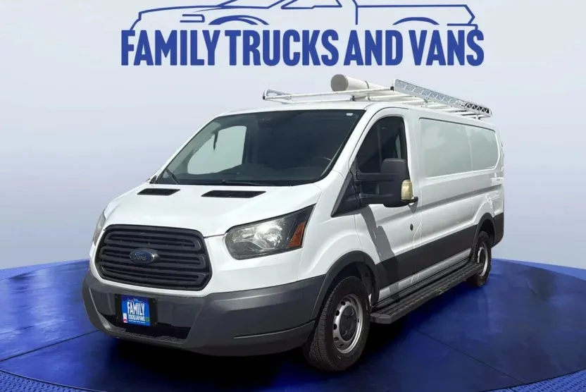 2017 Ford Transit photo 1