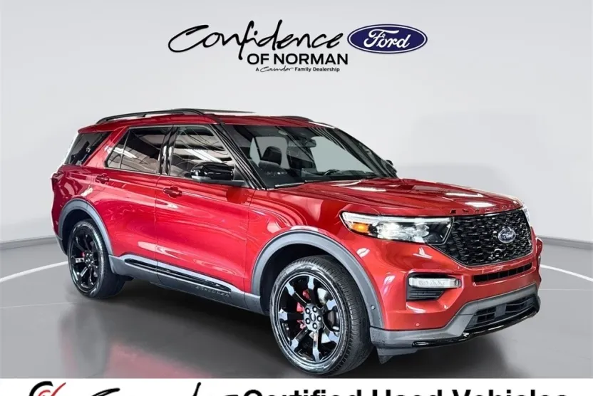 2022 Ford Explorer ST photo 1