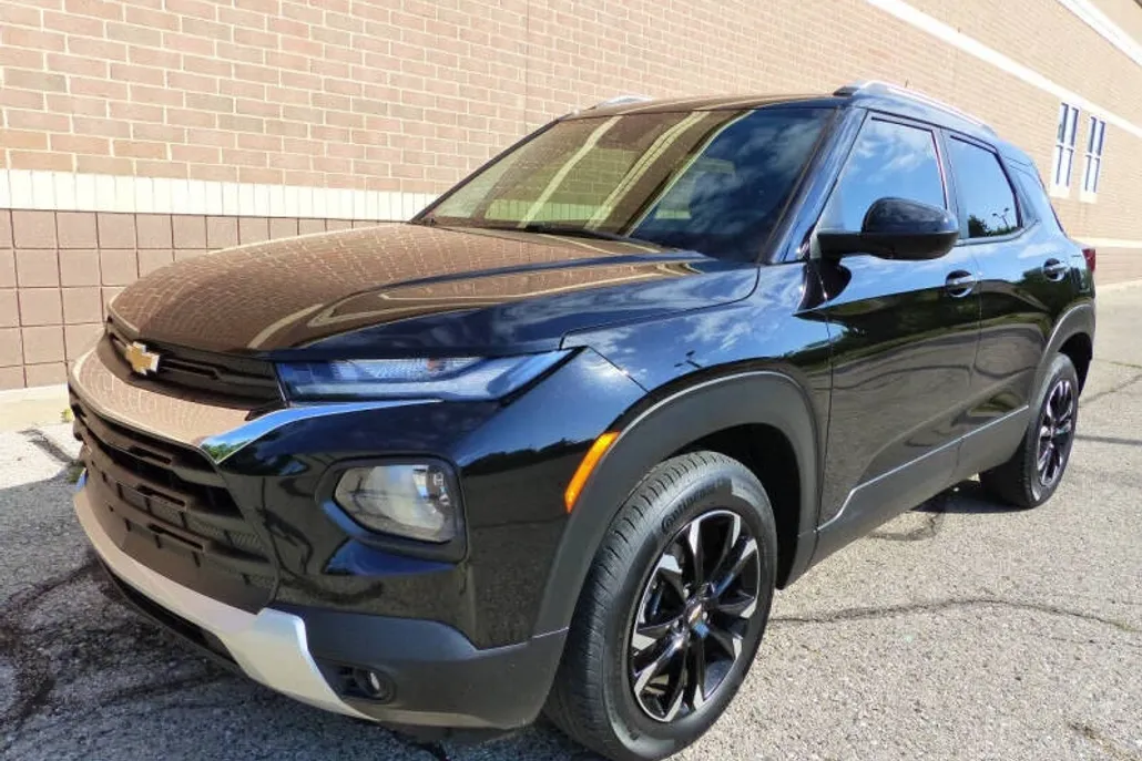 2022 Chevrolet Trailblazer LT photo 1