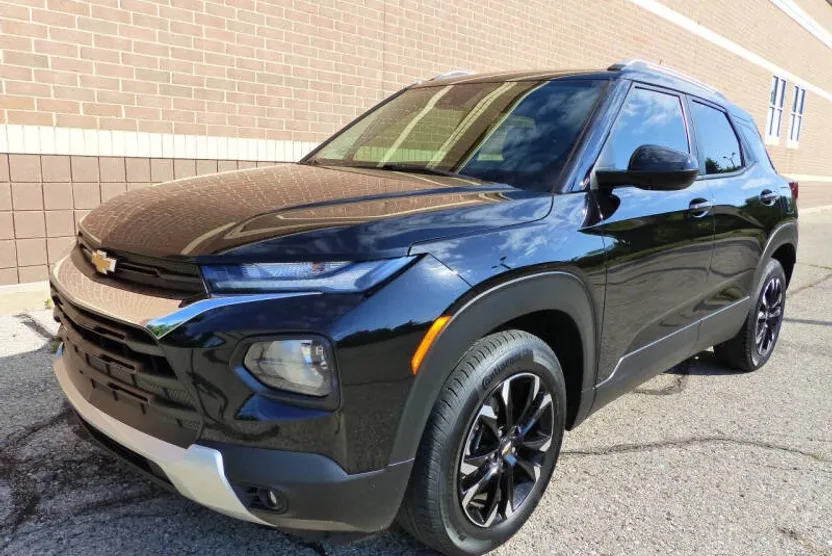 2022 Chevrolet Trailblazer LT photo 1