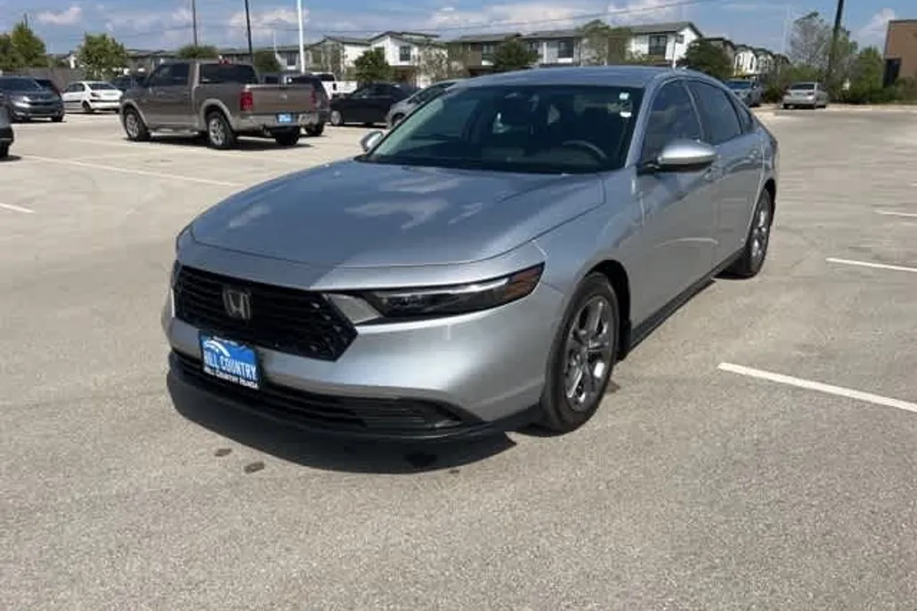 2024 Honda Accord LX photo 1