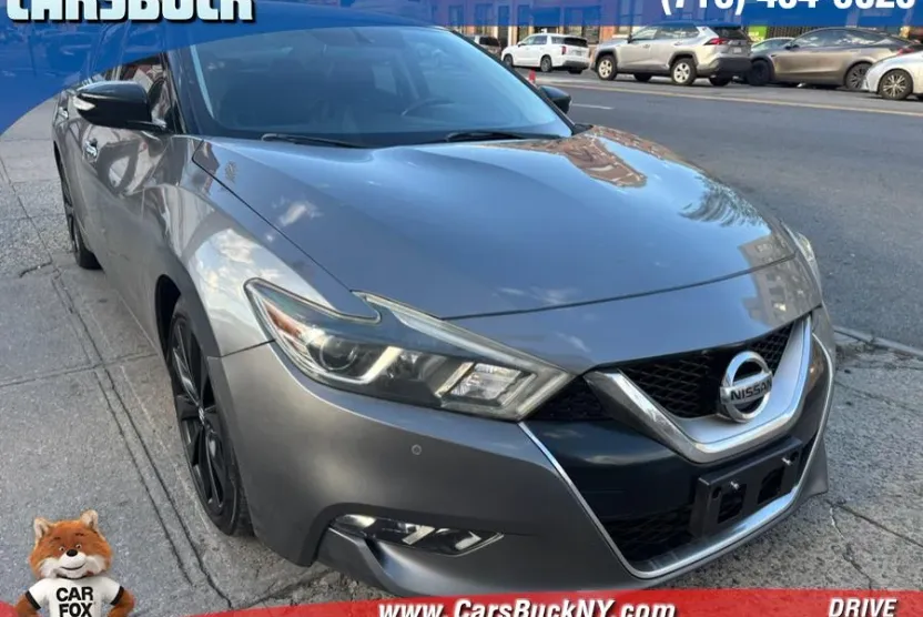 2017 Nissan Maxima SV photo 1