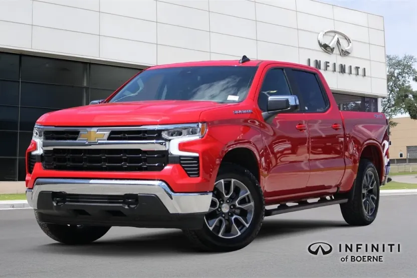 2022 Chevrolet Silverado 1500 LT photo 1