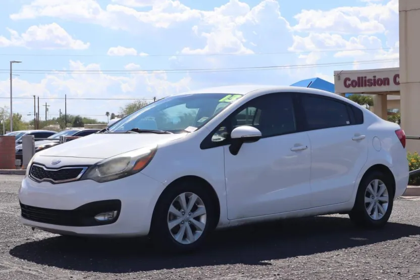 2013 Kia Rio EX photo 1