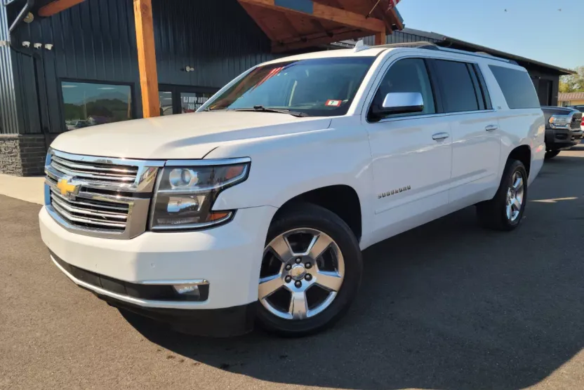 2016 Chevrolet Suburban LTZ photo 1
