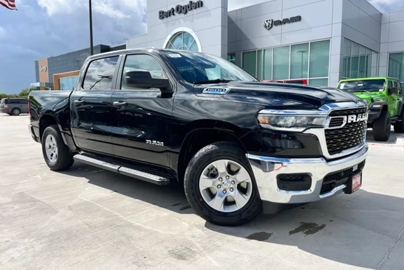 2025 Ram 1500 Tradesman photo 1