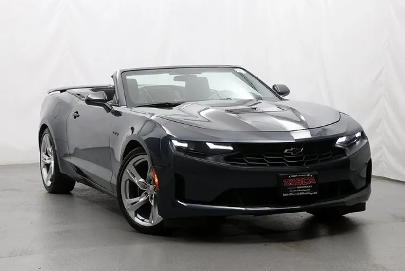 2023 Chevrolet Camaro LT1 photo 1