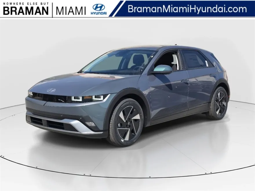 2025 Hyundai Ioniq 5 SE photo 1