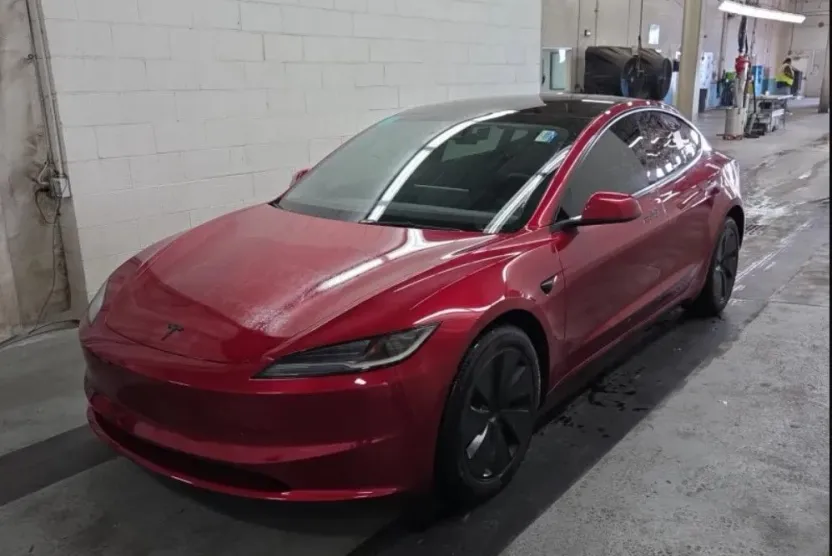 2024 Tesla Model 3 Long Range photo 1
