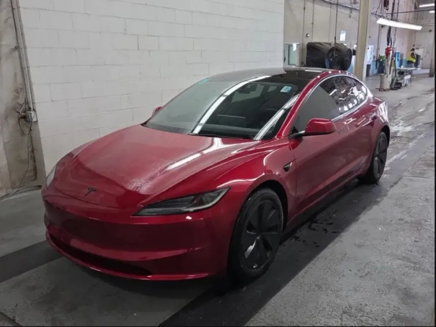 2024 Tesla Model 3 Long Range photo 1