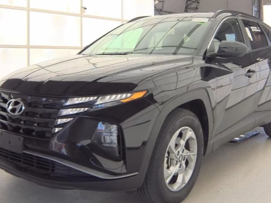 2024 Hyundai Tucson SEL photo 1