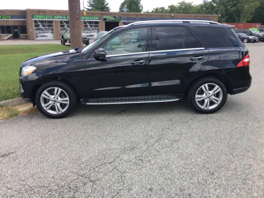 2015 Mercedes Benz ML 350 4MATIC photo 1