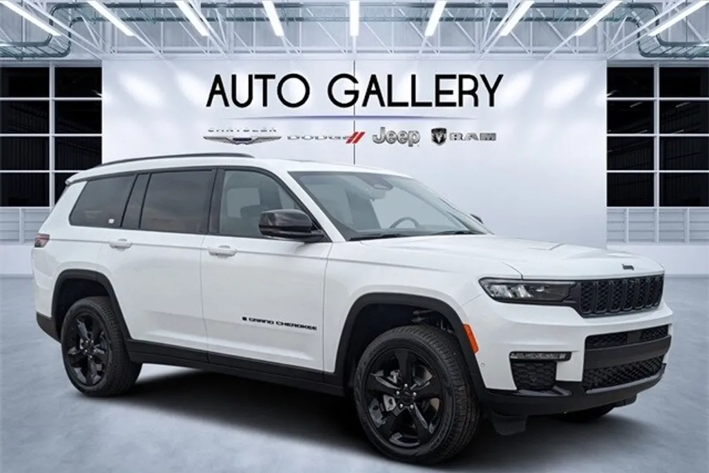 2025 Jeep Grand Cherokee L photo 1