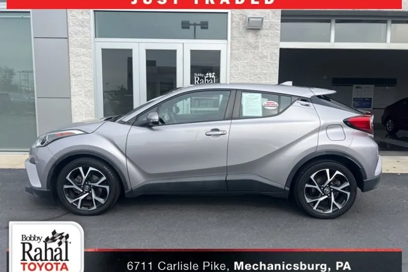 2018 Toyota C-HR XLE Premium photo 1