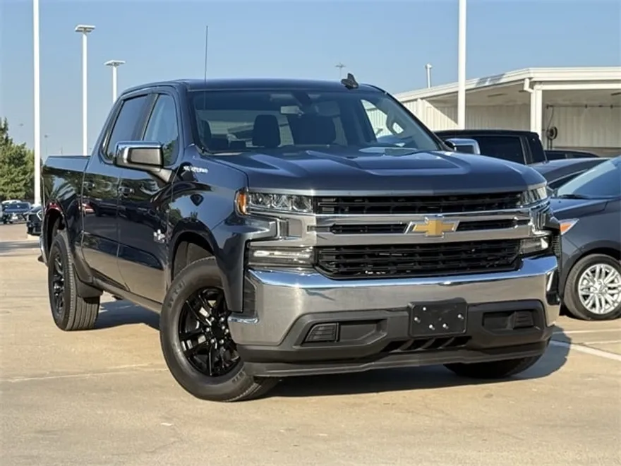 2020 Chevrolet Silverado 1500 LT photo 1