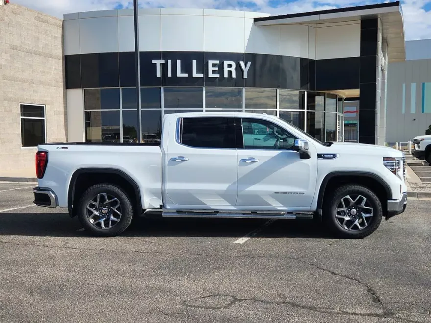 2026 Gmc Sierra 1500 SLT photo 1