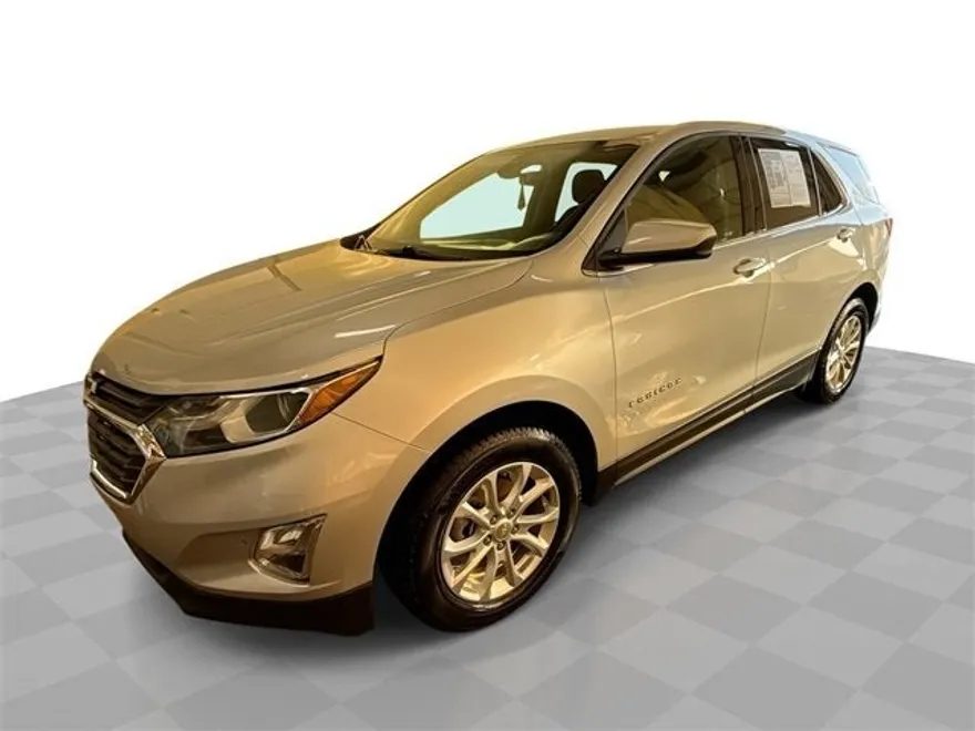 2020 Chevrolet Equinox LT photo 1