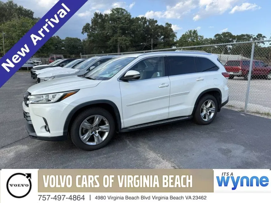 2017 Toyota Highlander Limited photo 1