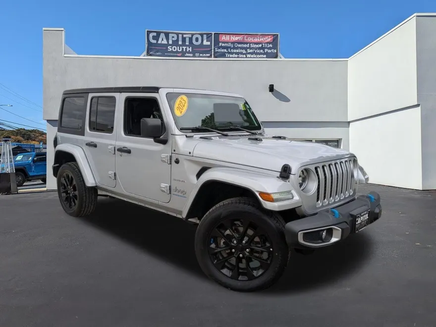 2023 Jeep Wrangler 4xe Sahara photo 1