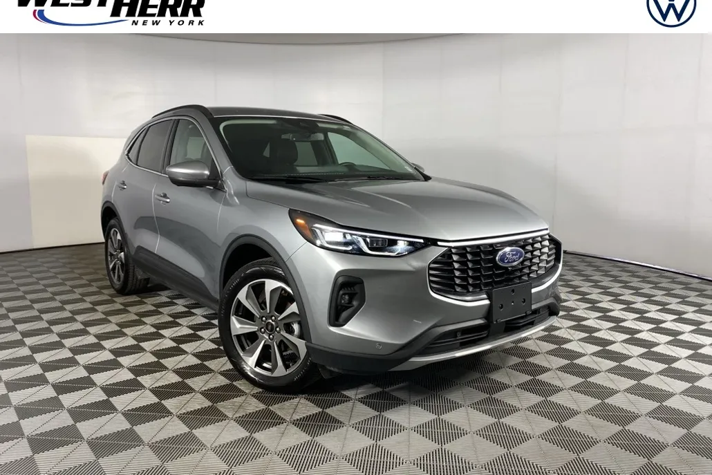 2024 Ford Escape Platinum photo 1