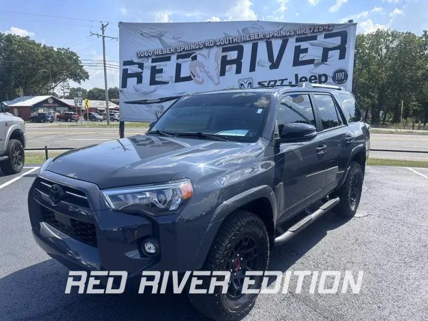 2024 Toyota 4Runner SR5 Premium photo 1