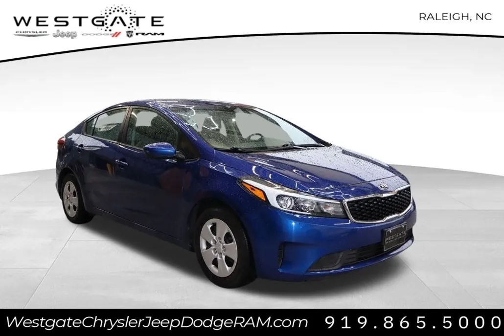 2017 Kia Forte LX photo 1