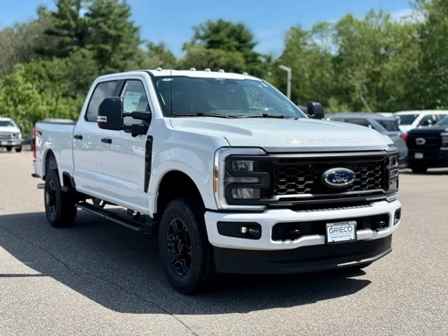 2025 Ford F-350 XL photo 1