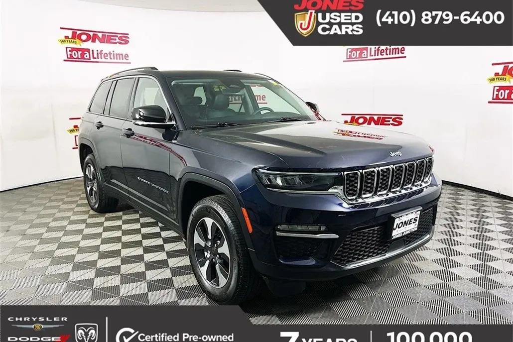 2023 Jeep Cherokee 4xe photo 1