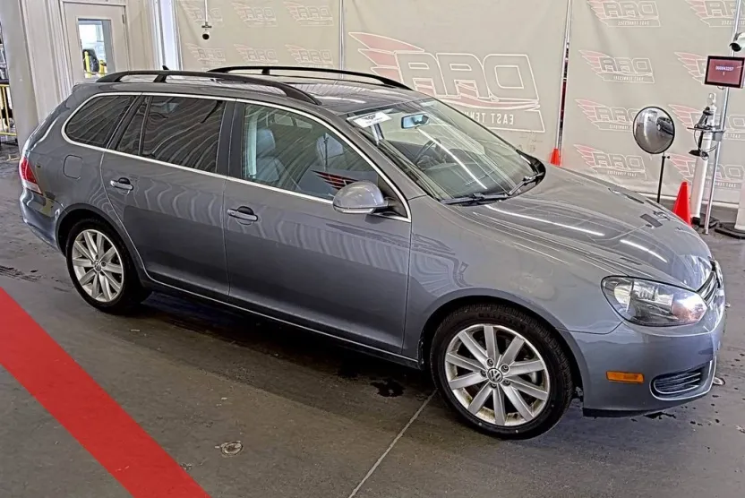 2014 Volkswagen Jetta SportWagen photo 1