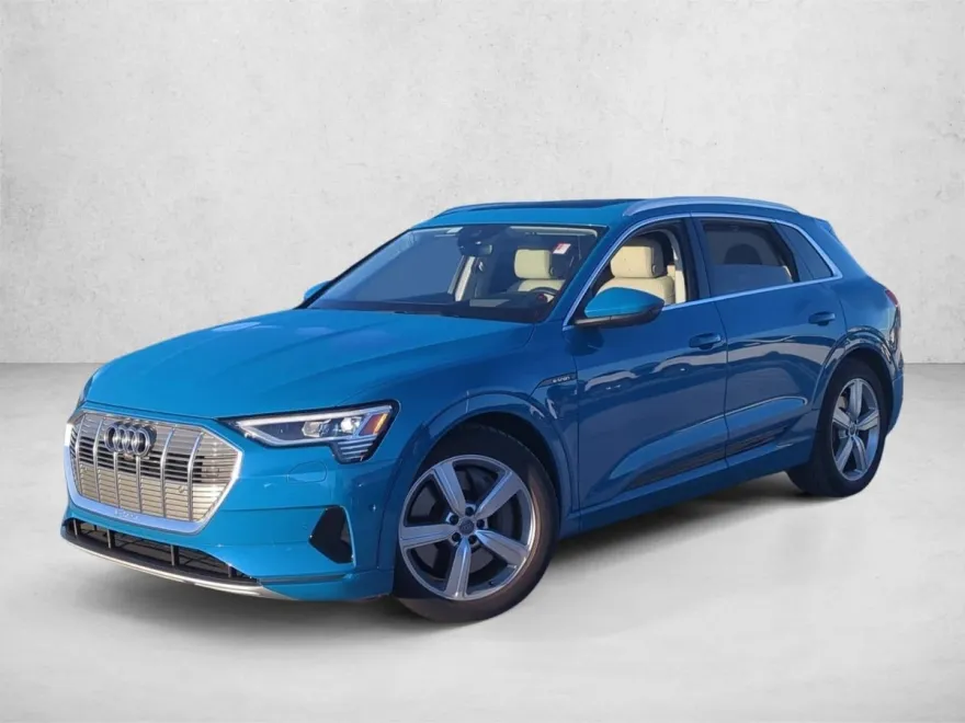 2019 Audi e-tron Premium Plus photo 1