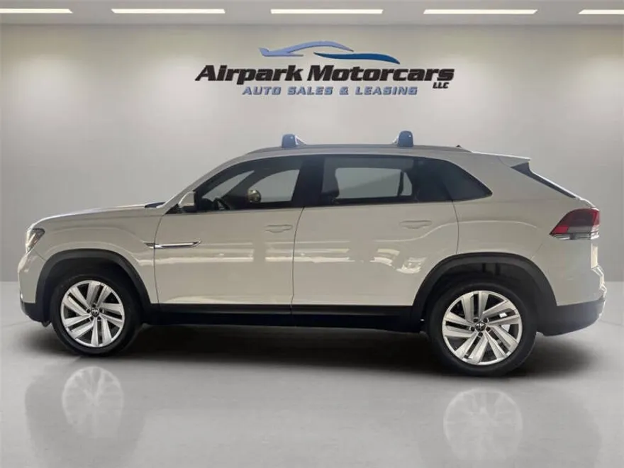 2021 Volkswagen Atlas Cross Sport V6 SE photo 1
