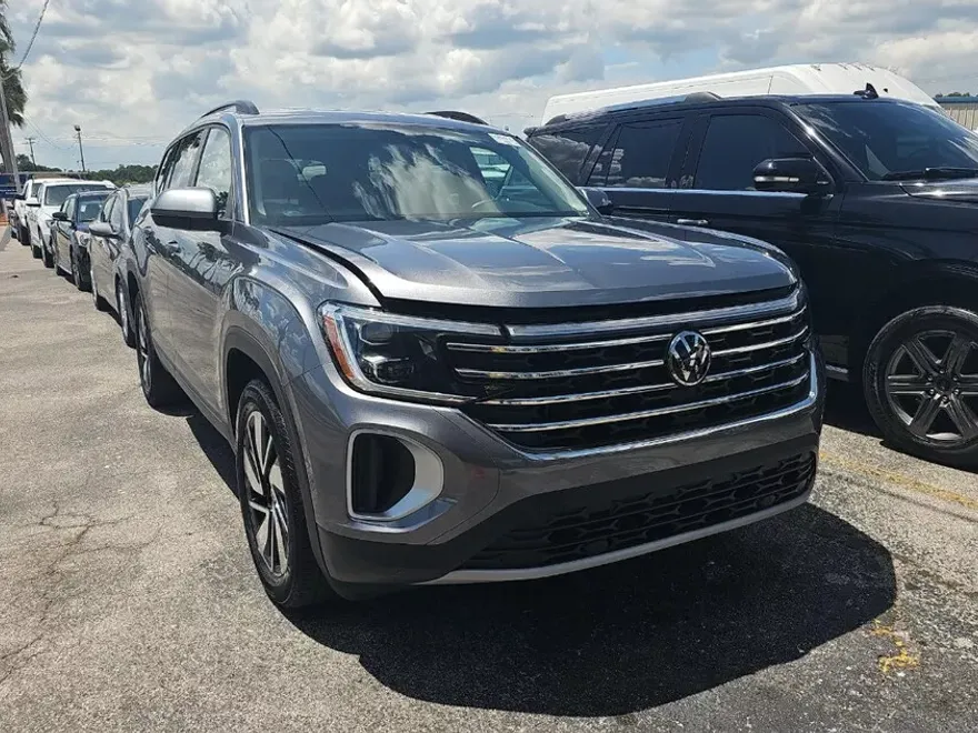 2024 Volkswagen Atlas SE Technology photo 1