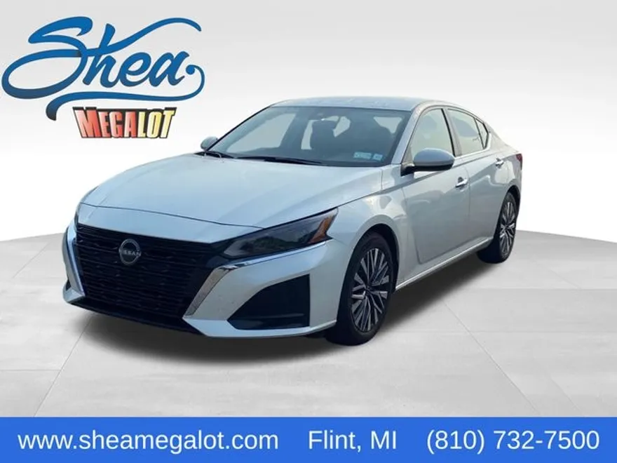2023 Nissan Altima 2.5 SV photo 1