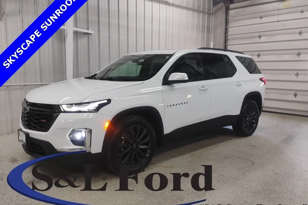 2022 Chevrolet Traverse RS photo 1