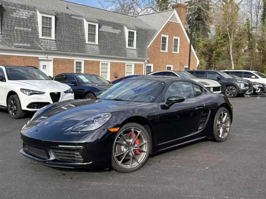 2024 Porsche Cayman S photo 1