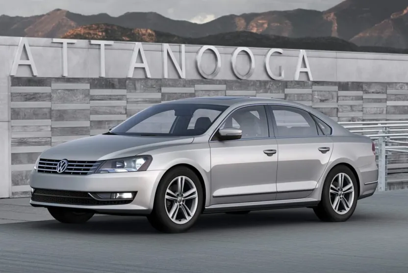2015 Volkswagen Passat SE photo 1