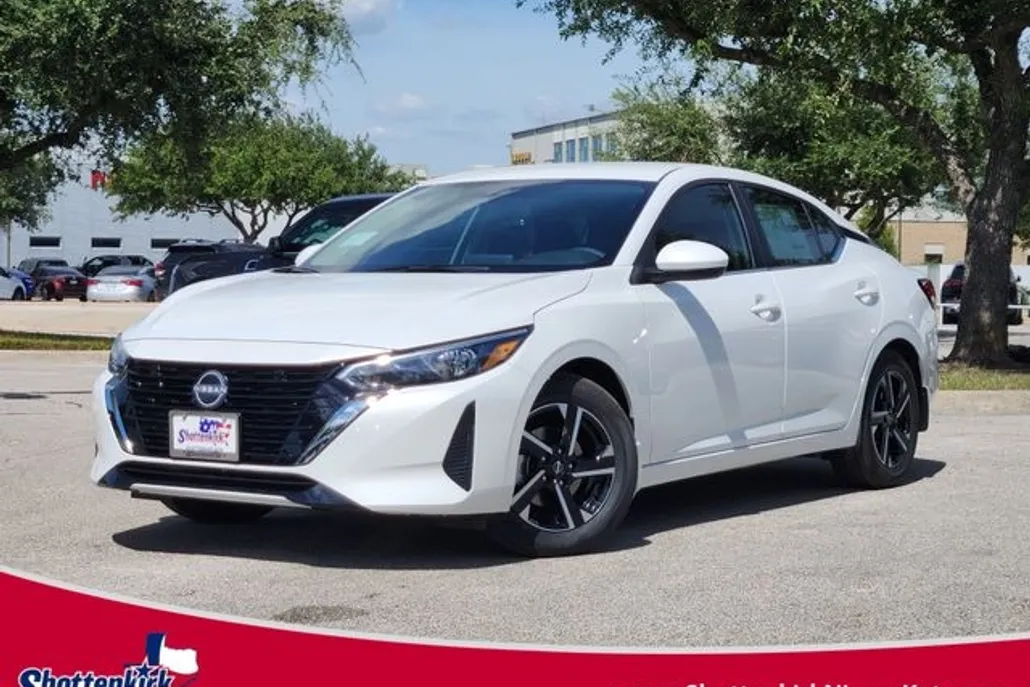 2025 Nissan Sentra SV photo 1
