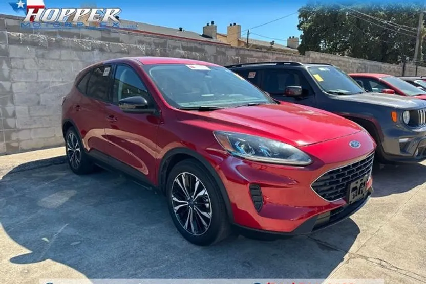 2021 Ford Escape SE photo 1
