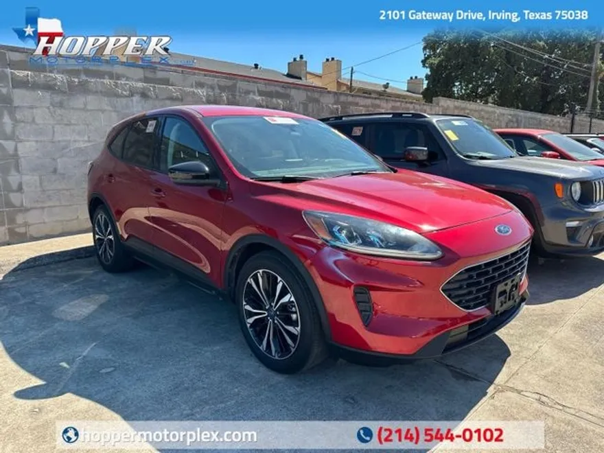 2021 Ford Escape SE photo 1