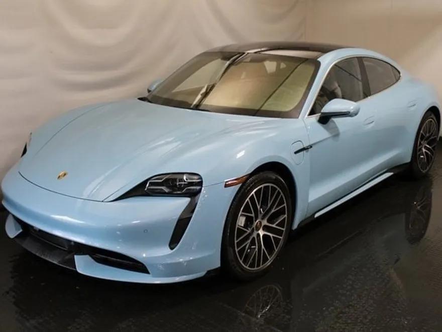 2021 Porsche Taycan Turbo photo 1